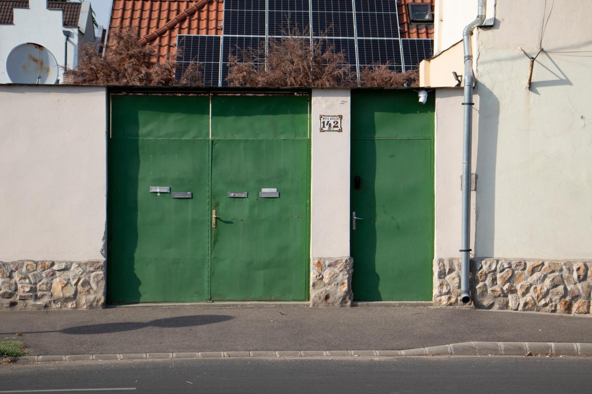 Civis Debrecen Hostel エクステリア 写真